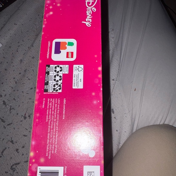 LEGO Disney Princess Castle Set with Green and Blue - Picture 4 of 8